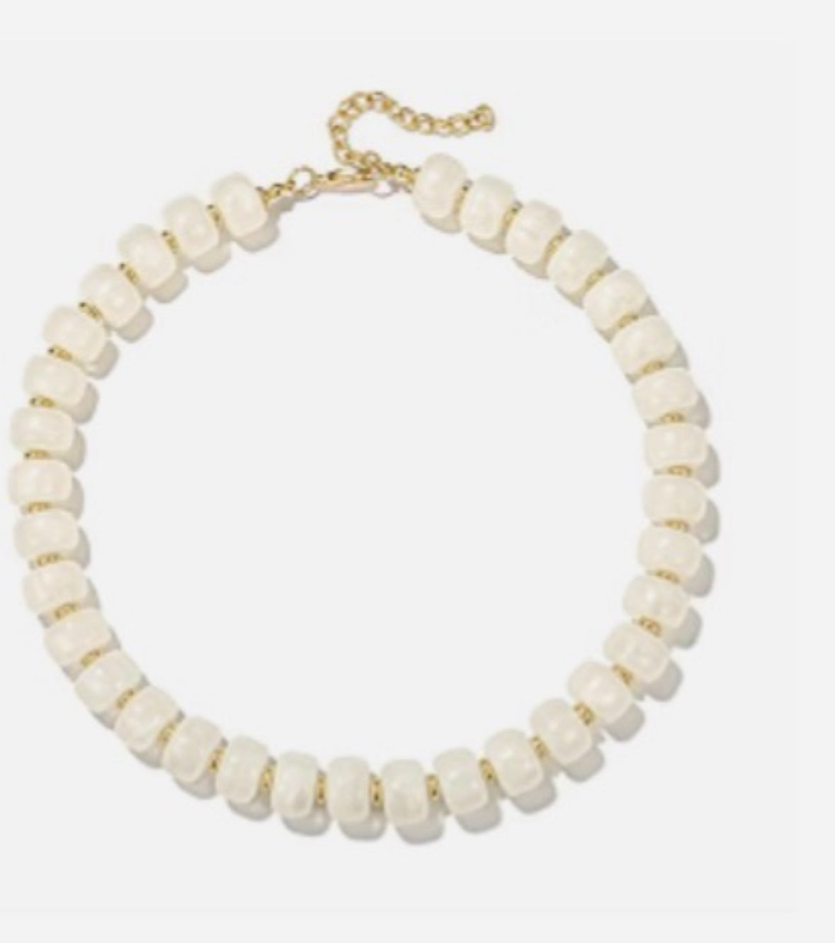 Solid bead necklace