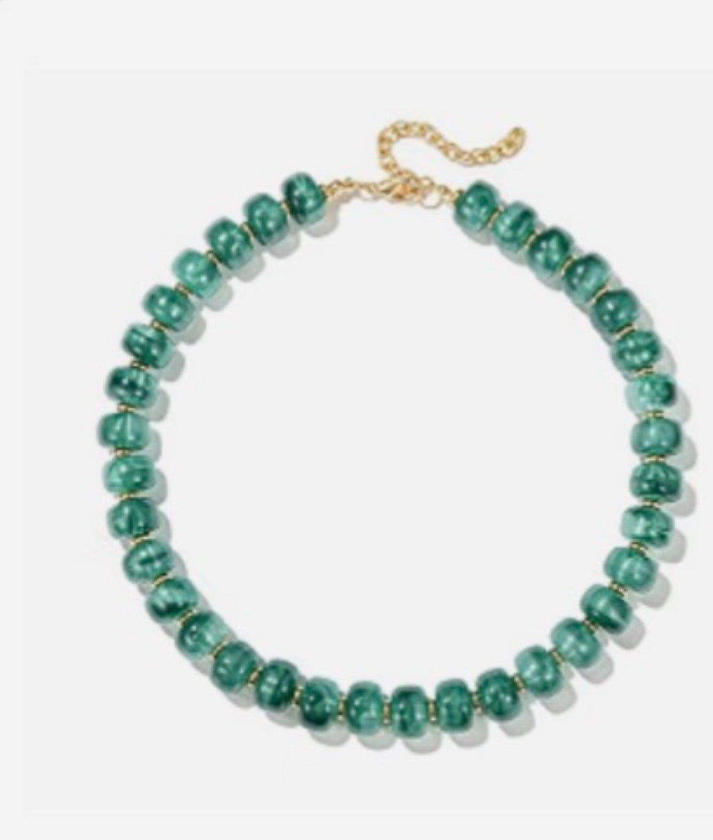 Solid bead necklace